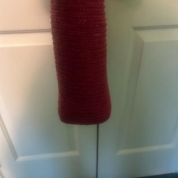 Raspberry Woven Handbag with Bamboo Handles - Picture 3 of 4